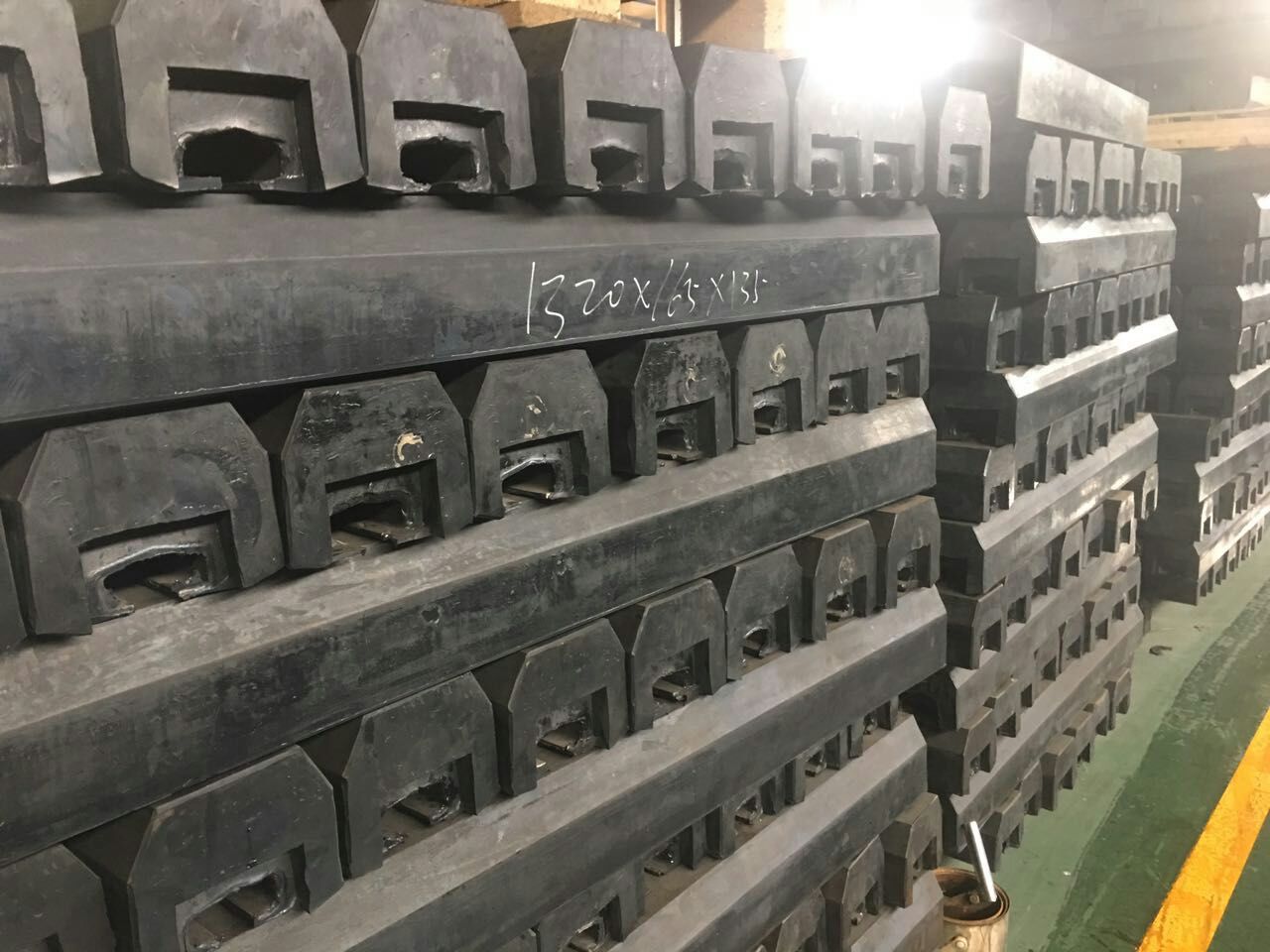 潤(rùn)磨機(jī)橡膠襯板